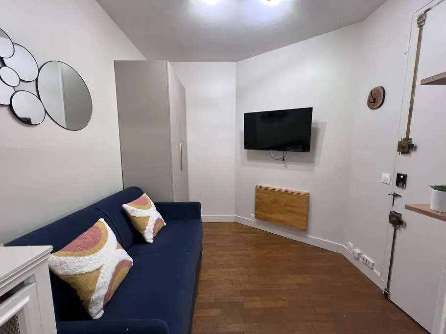 Trocadero Eiffel Tour - Refurbished Furnished Flat Apartamento París